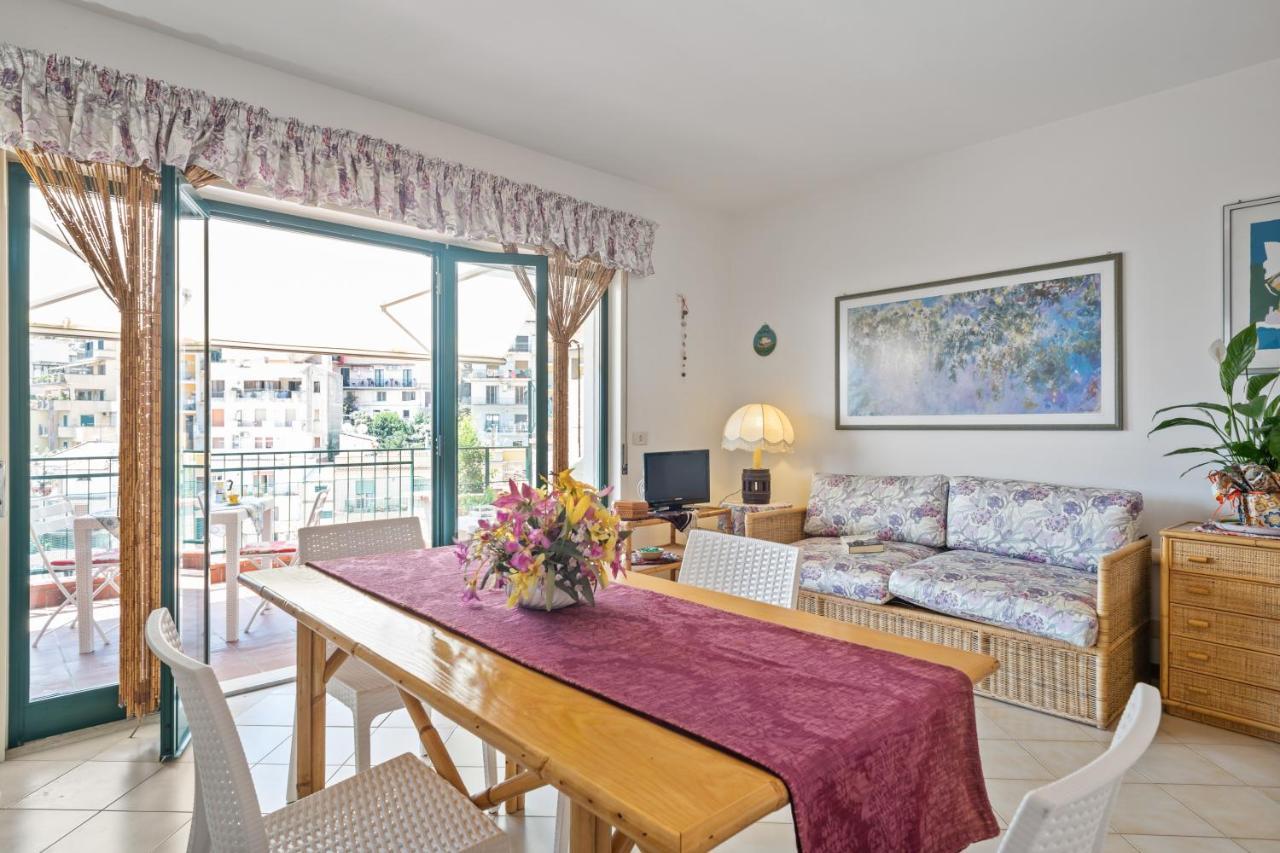 Taormina Comfortable Apartment With Terrace מראה חיצוני תמונה
