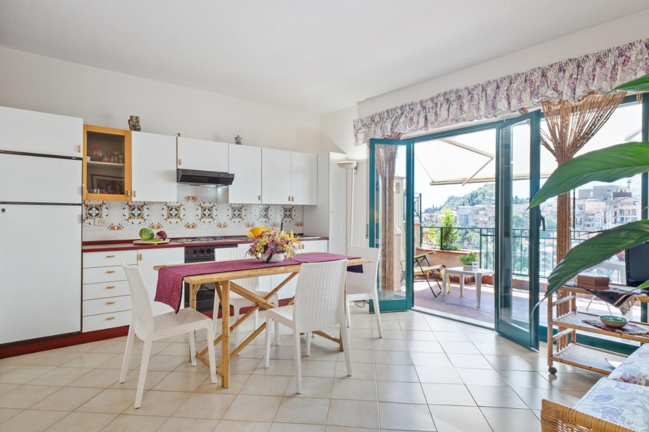 Taormina Comfortable Apartment With Terrace מראה חיצוני תמונה